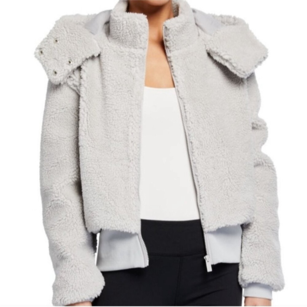 Alo fuzzy jacket like new size large
